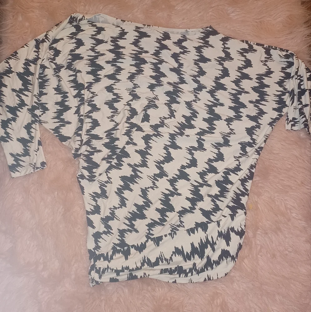 Tunic blouse - Picture 2 of 2